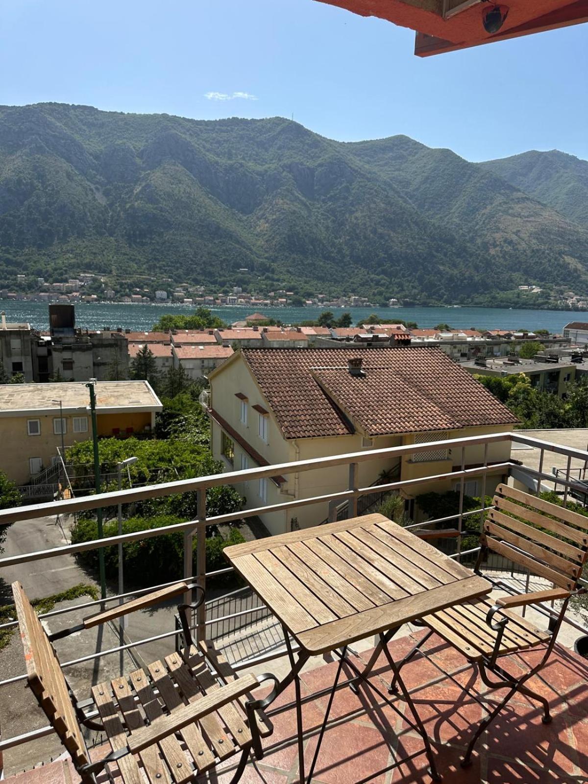 Themis Apart Hotel Kotor Dış mekan fotoğraf