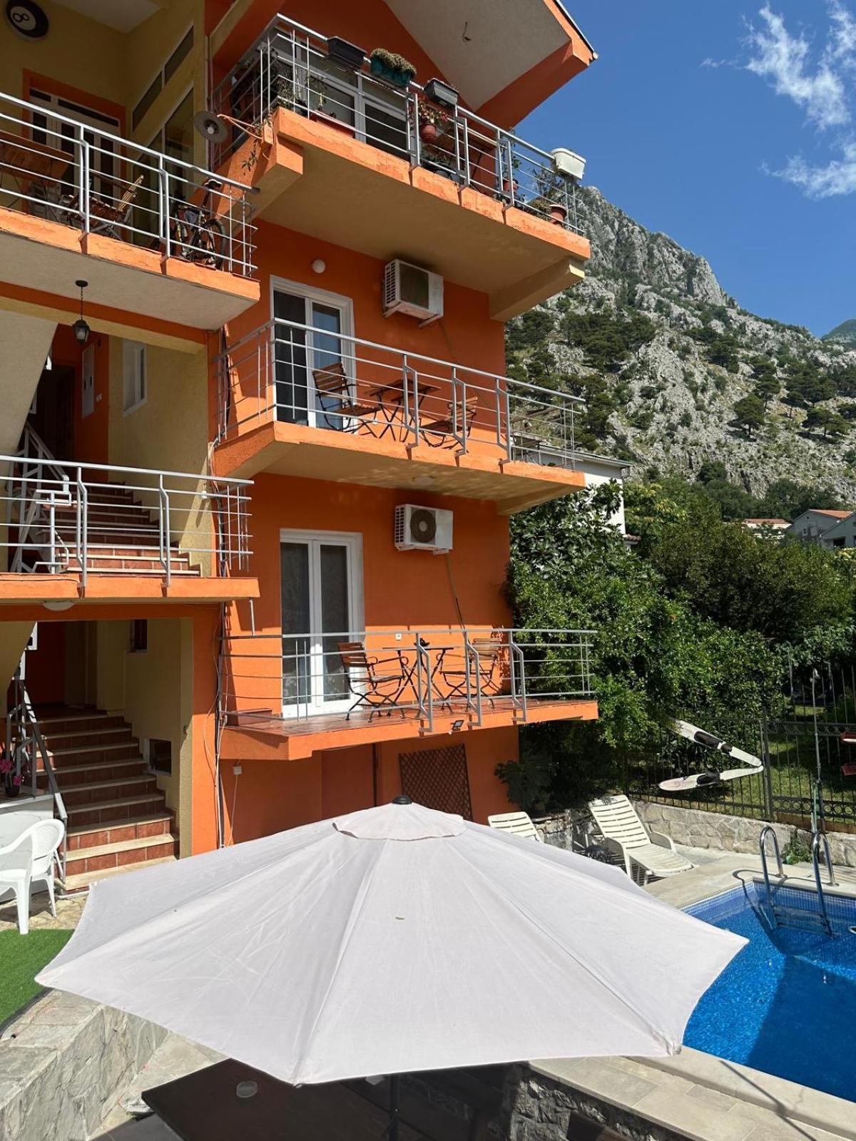 Themis Apart Hotel Kotor Dış mekan fotoğraf