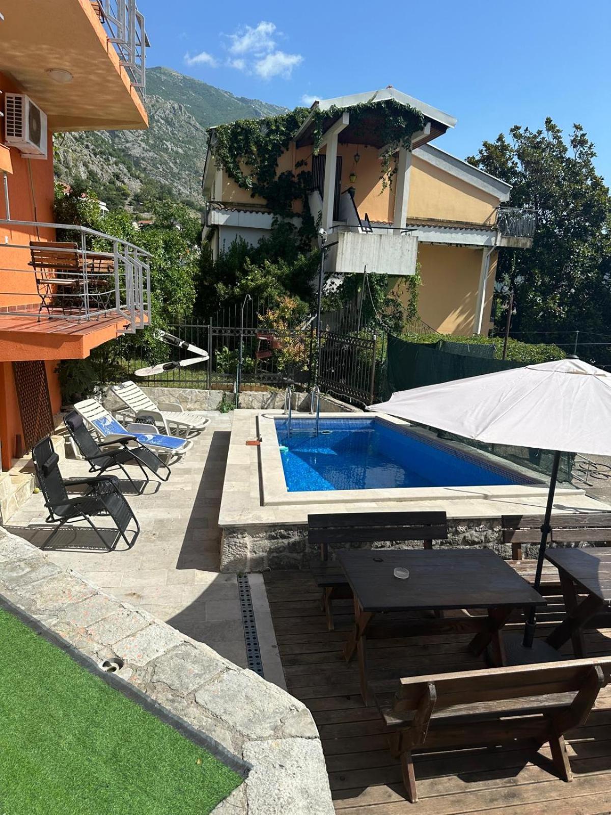 Themis Apart Hotel Kotor Dış mekan fotoğraf