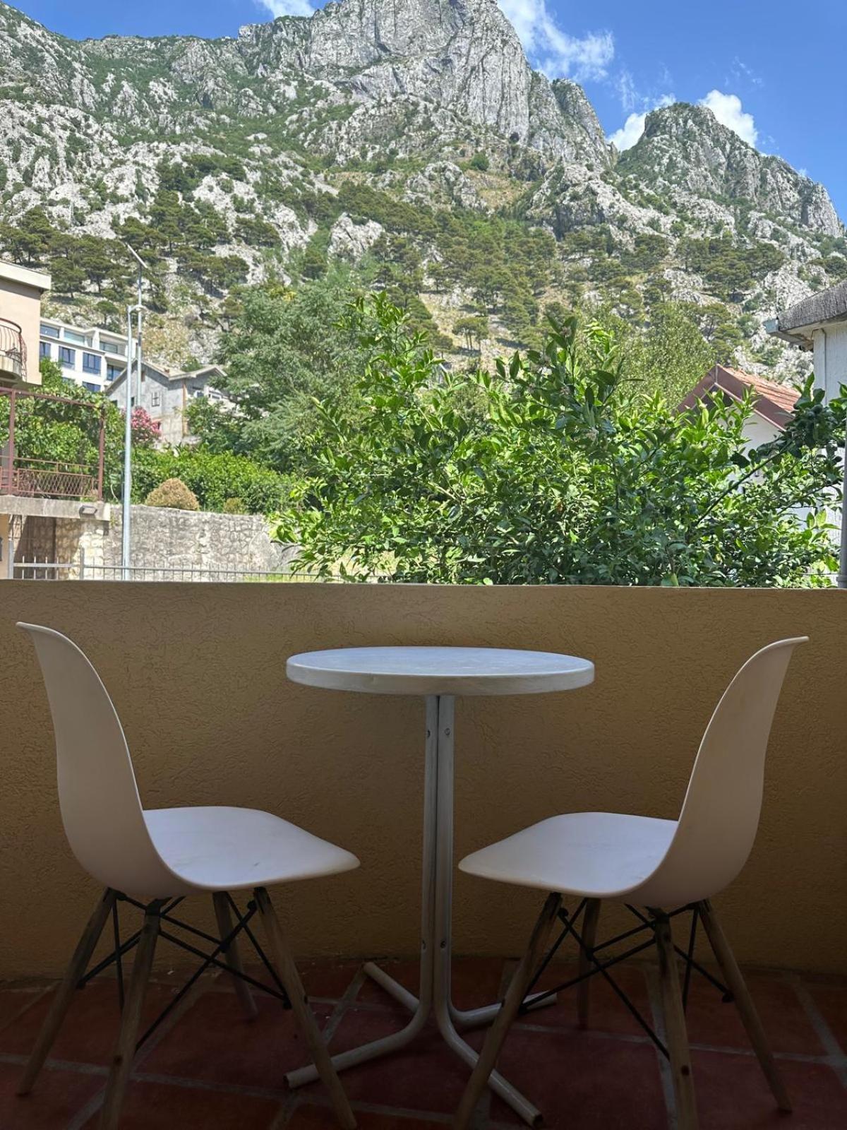 Themis Apart Hotel Kotor Dış mekan fotoğraf